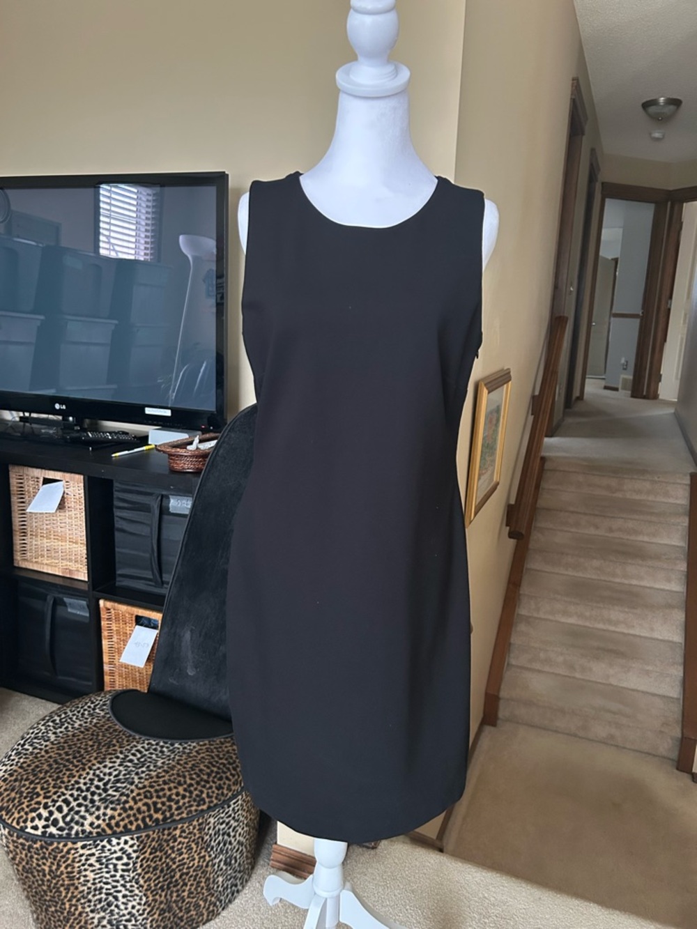 Classic Sleeveless Stretchy Black Shift Dress with Corset style lace up
